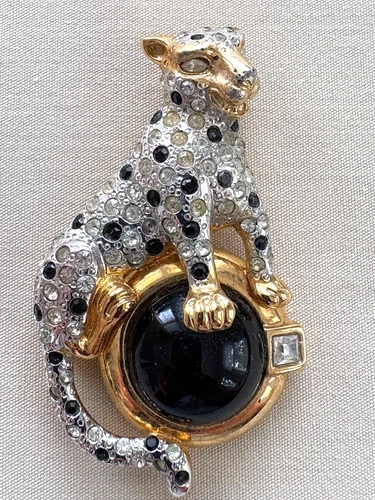 Schiavon Bijoux Goldtone Leopard Cat Pin Brooch Vintage Costume Jewelry