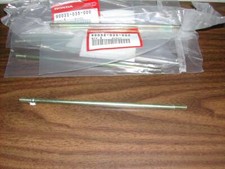 *1EA OEM CYLINDER STUD BOLT RIGHT FOR 63MM HEIGHT CYLINDERS Z50 CT70 ATC70 (154J