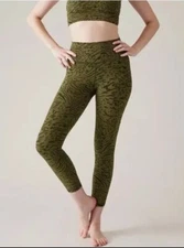 ATHLETA Transcend 7/8 legging Olive Green Size XXS