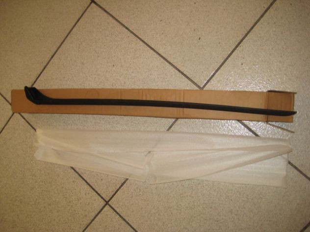 LR061136 Modanatura Montante SX Land Rover Discovery Sport L550 Nuova