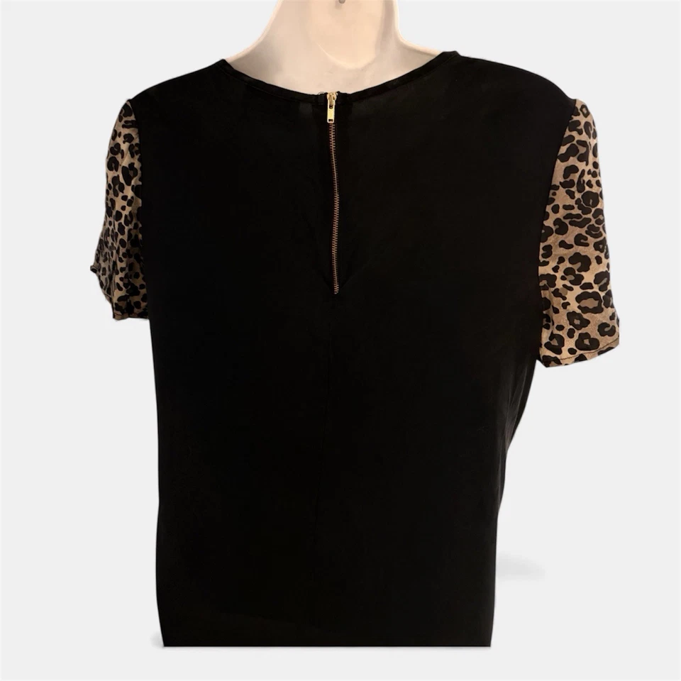 Top para mujer Luna by Josandra negro con tachuelas doradas tigre, manga estampada XS Foto 2 de 4