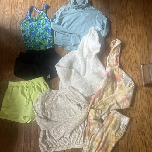 Lot Of Girls Clothes Size XL 14/16  All Seasons Some NWT, Old Navy & More EUC - Picture 1 of 20