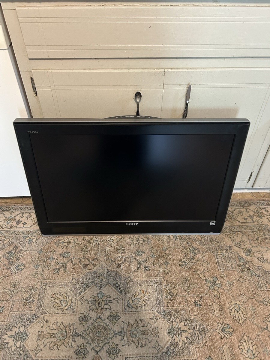 Sony Bravia KDL-32M3000 LCD Color Television RCA/SVIDEO/HDMI Retro