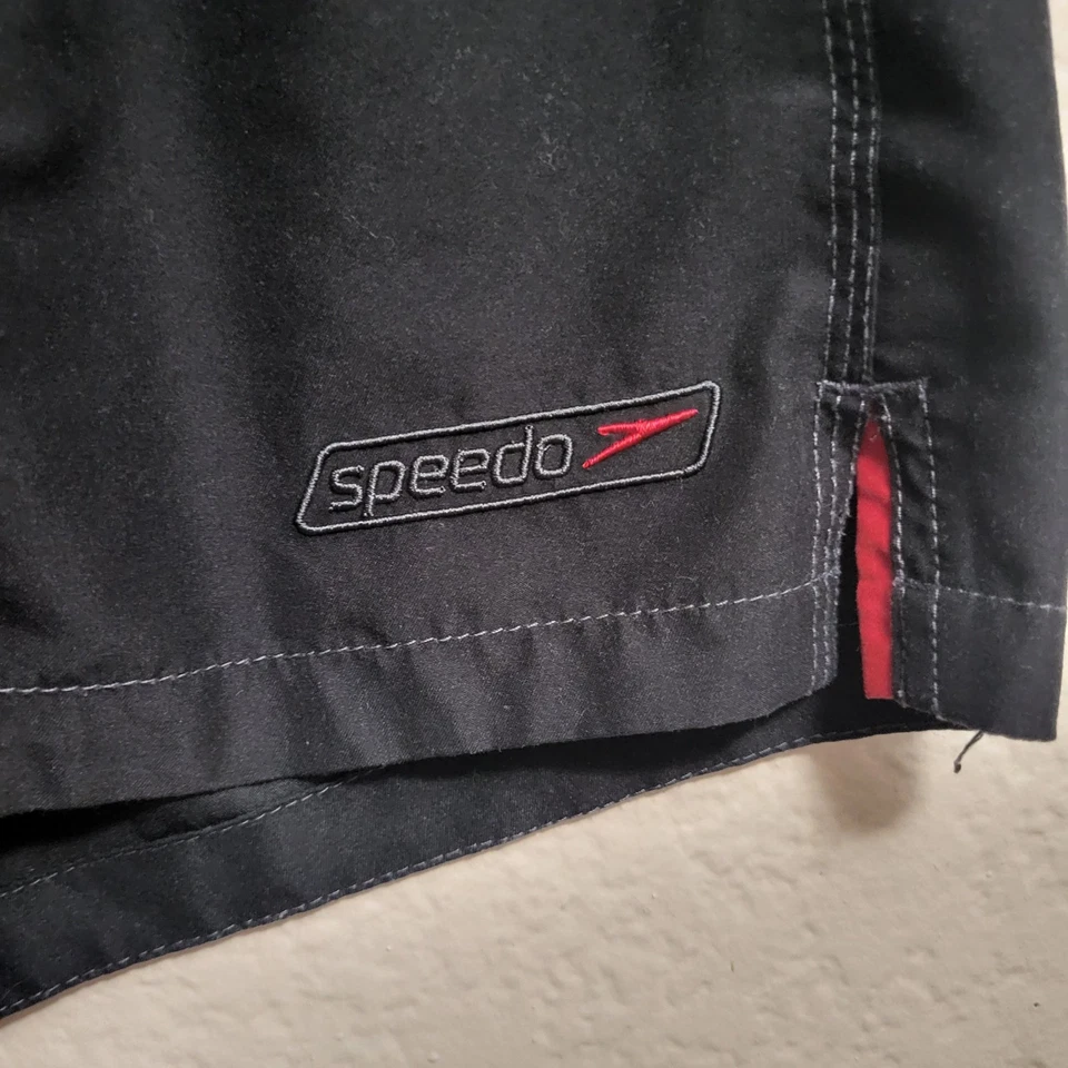 Bañador Speedo vintage Y2k rojo y negro talla mediana buen estado Foto 3 de 4