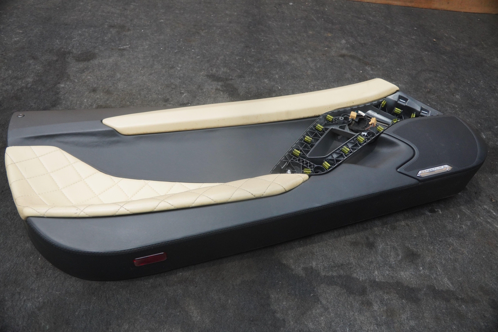 Left Door Interior Trim Panel 471867005B Lamborghini Aventador Roadster 2015