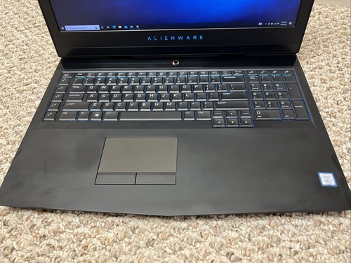 ALIENWARE 17 R4 17.3" FHD I7-7700HQ 1TB HD / 120GB SSD 16GB Nvidia GTX 1060 - Zdjęcie 13 z 14