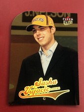 2004-05 Fleer Ultra Gold Medallion Sasha Vujacic #198 Rookie RC