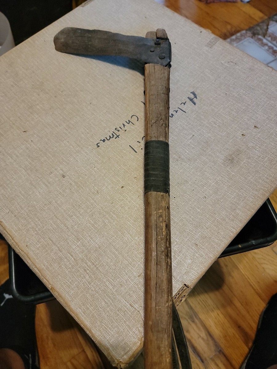 VINTAGE ANTIQUE CORN TOBACCO KNIFE SICKLE SCYTHE MAN CAVE BAR PRIMITIVE  REAPER