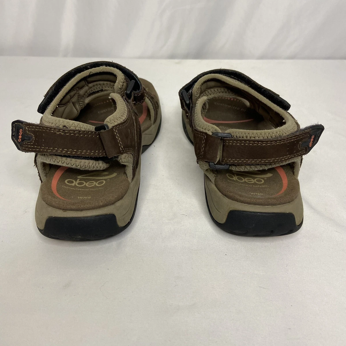 Abeo store hiking sandals