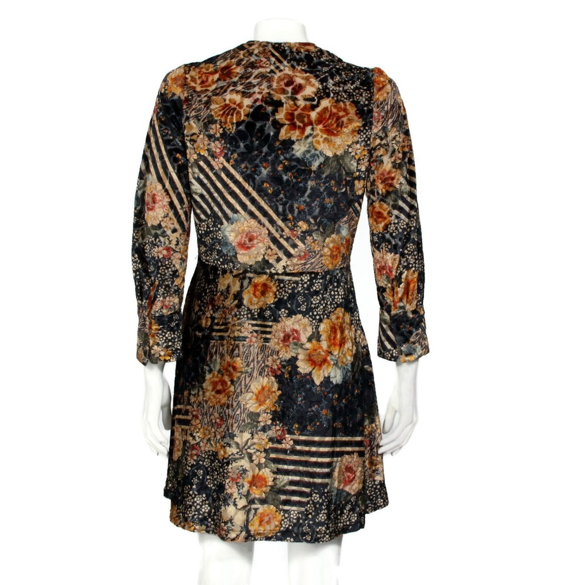 zara black gold dress Zara | Dresses | Zara Little Black Dress With Gold Clasps