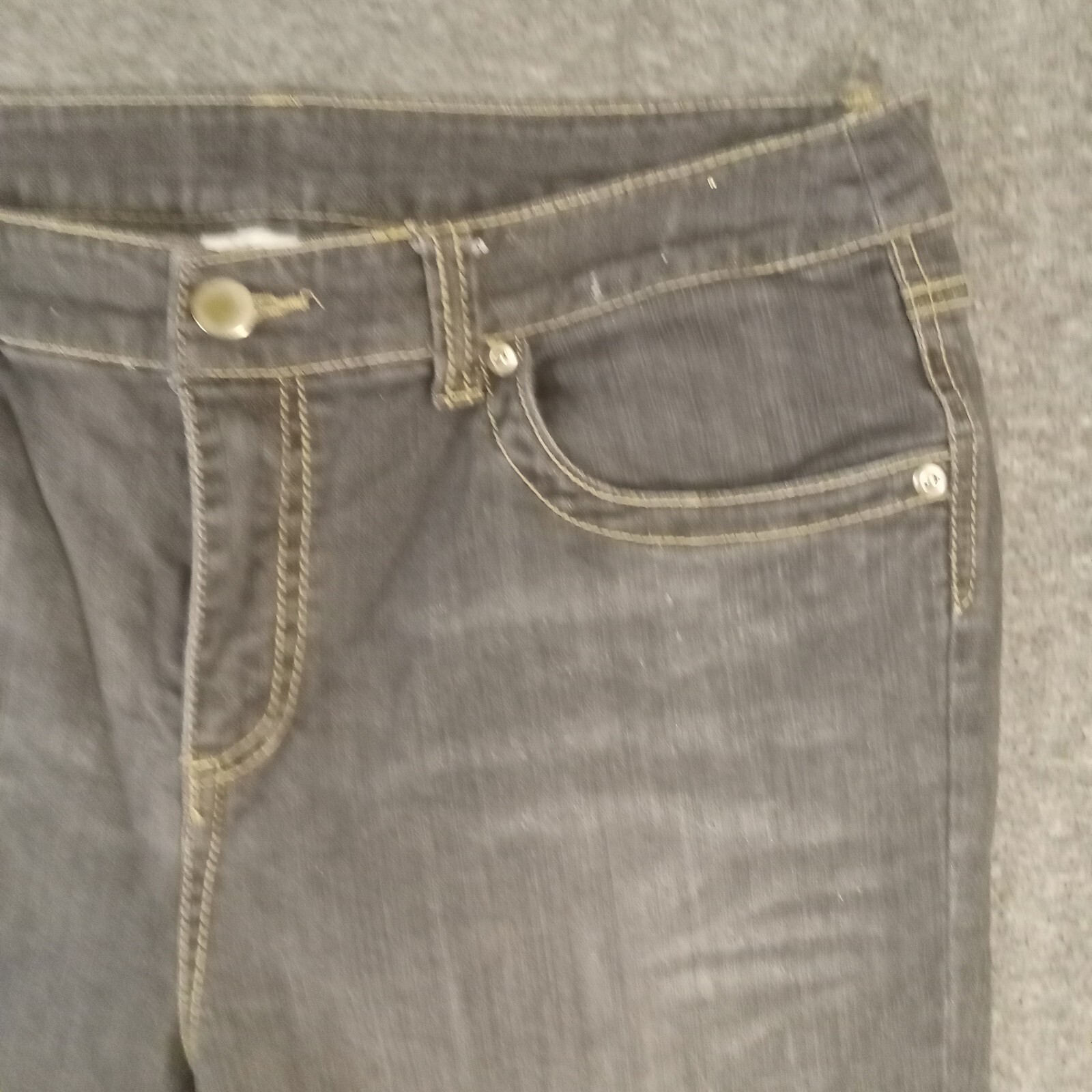 Picture 4 of 12