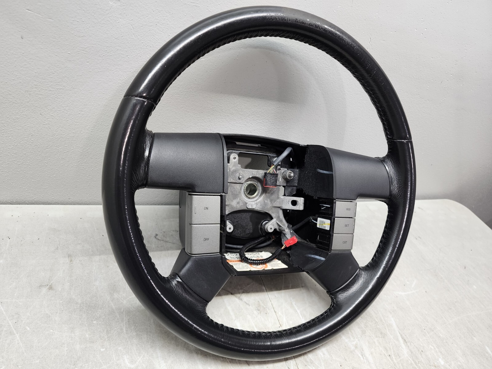 2004 2005 2006 2007 2008 Ford F150 FX4 Lariat Leather Steering Wheel