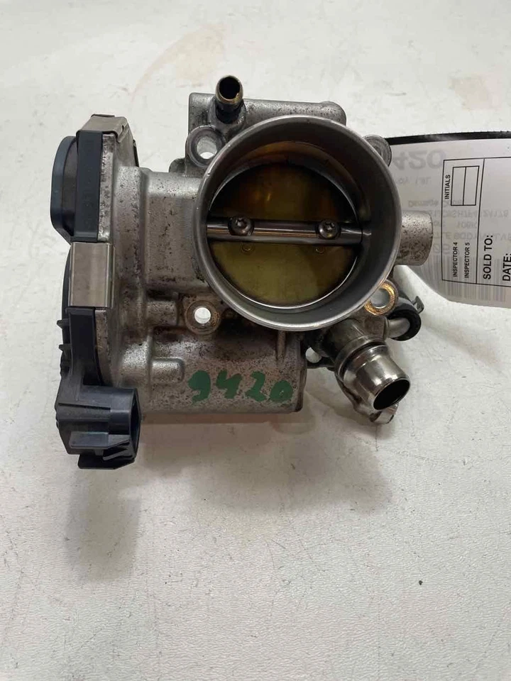 Conjunto de válvula de carrocería del acelerador 55561495 para Chevrolet Sonic 2012-2018 1,8 l Foto 2 de 4