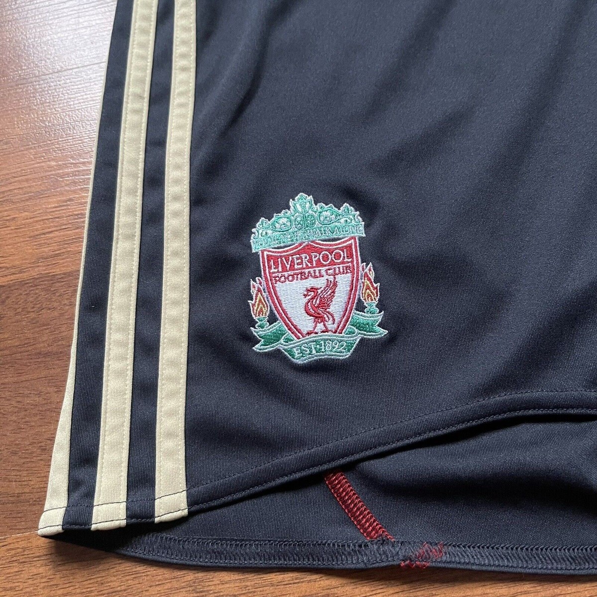 LIVERPOOL ADIDAS 2009/2010 FOOTBALL SOCCER AWAY SHORTS SIZE “L