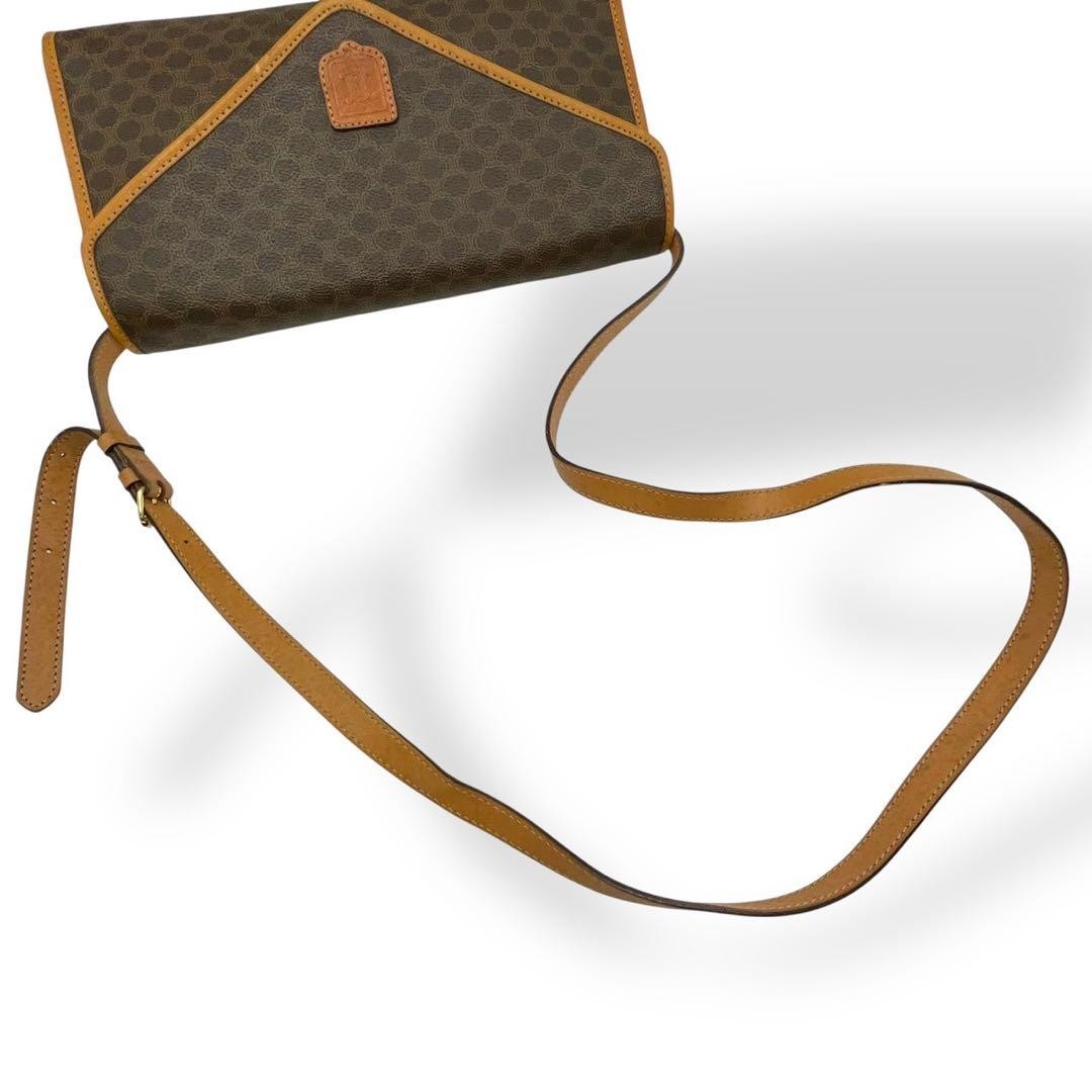 Beautiful Condition Rare Model Celine Shoulder Ba… - image 6