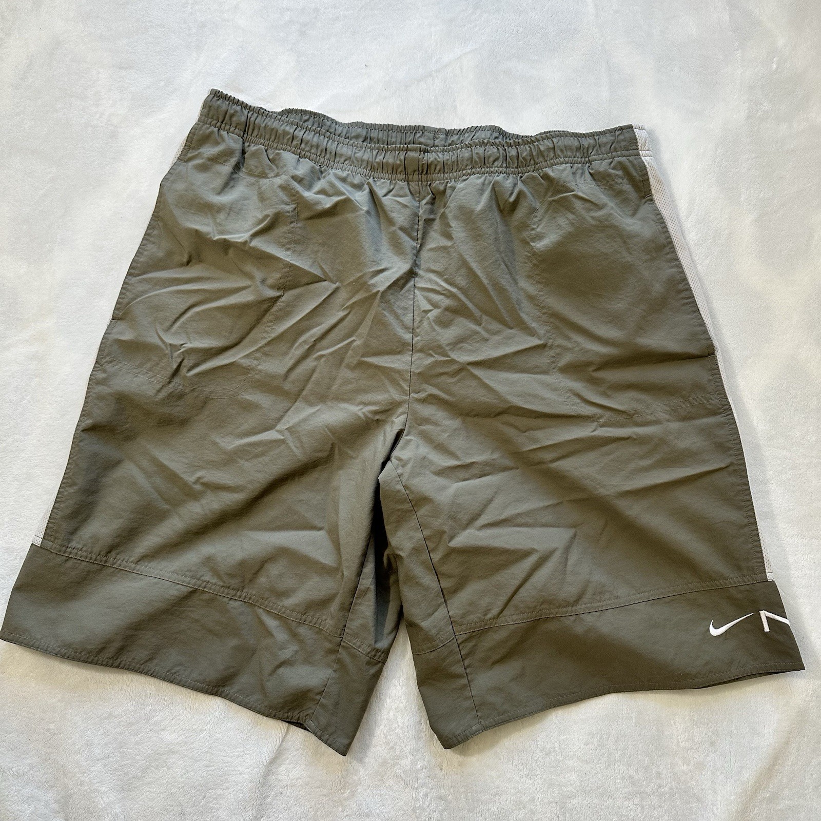 OFF WHITE X NIKE Costume da bagno uomo Nike Spell Out vintage anni 90 taglia 2XL pantaloncino retrò swoosh ricamato