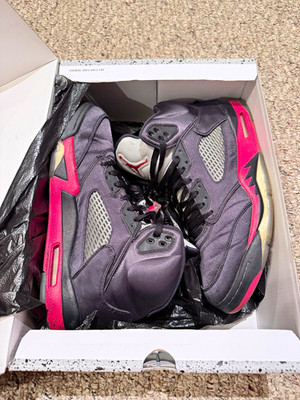 Jordan 5  SATIN BRED  Size 11