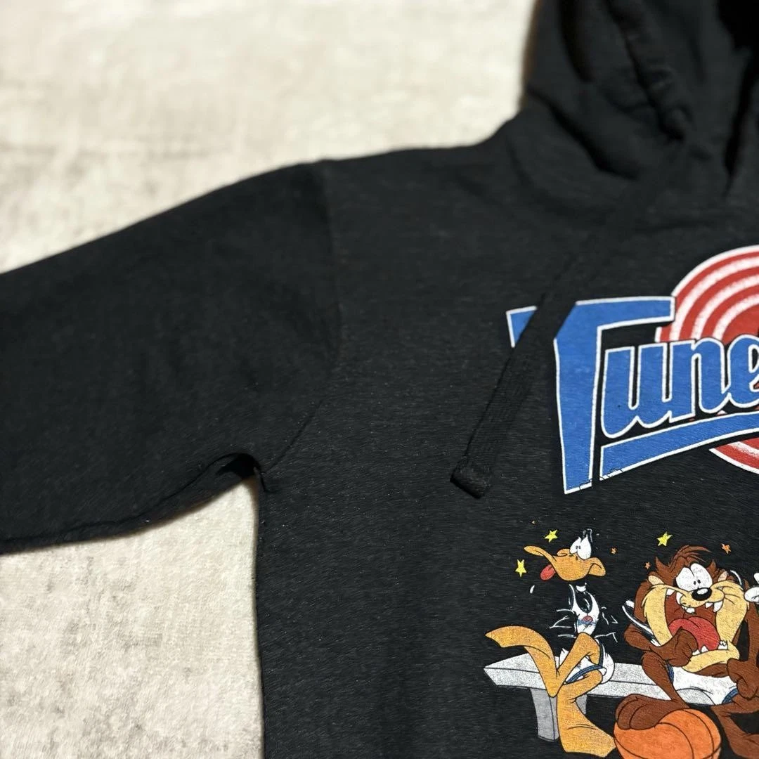 VETEMENTS Abbigliamento usatoy Loone Tune Tuned Squa logoa fel conpuccio c Mero neroacite