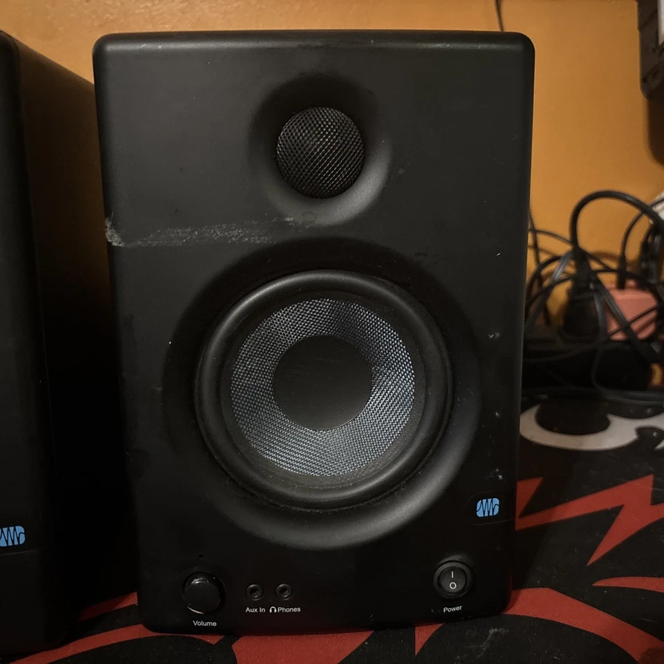 PreSonus Eris E4.5 2-Way 4.5-inch Near Field Studio Monitor Speakers - Image 2 of 4