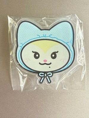 ITZY Fanmeeting Entry Benefit Chaeryeong Phone Grip