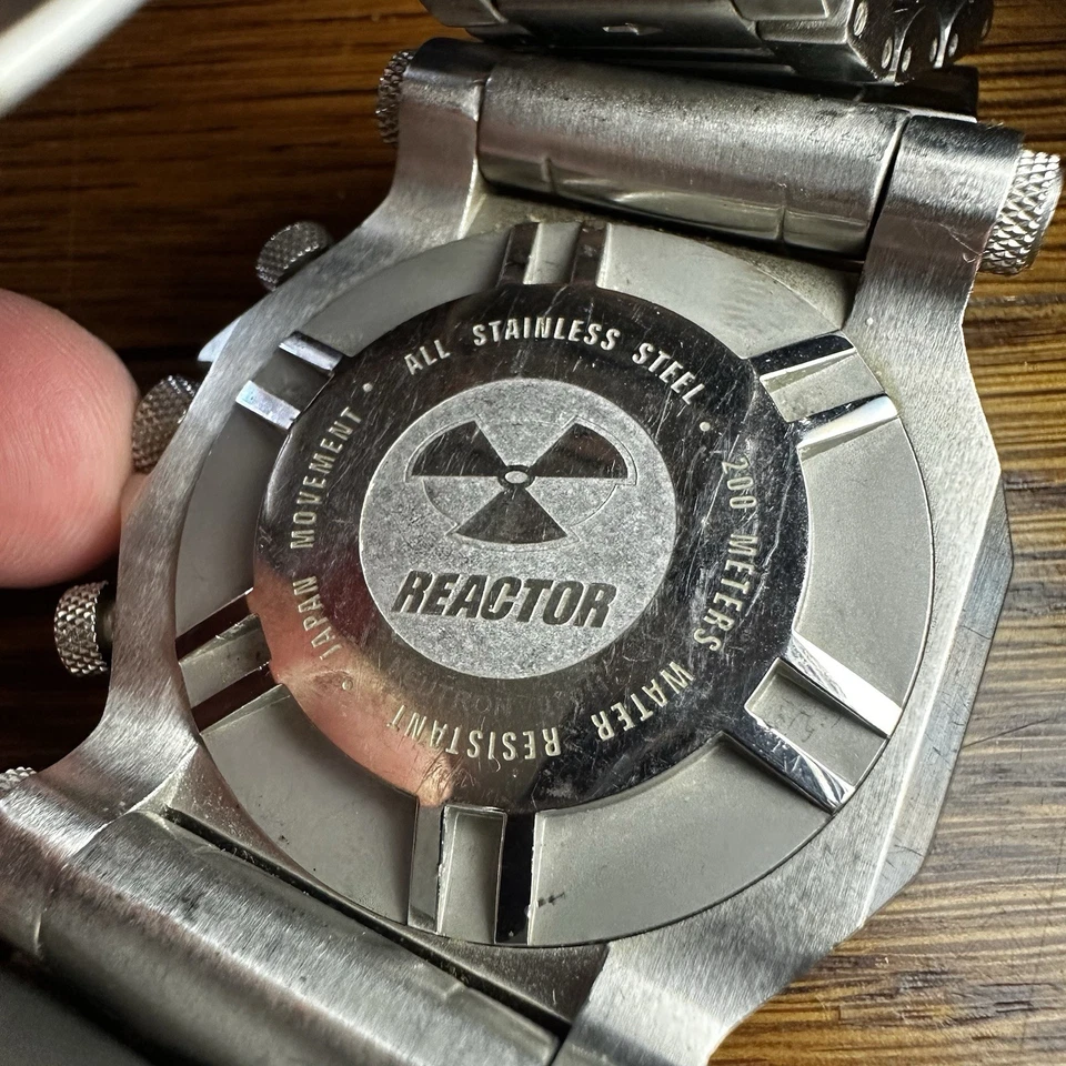RELOJ REACTOR NEUTRON 93801 HOMBRE 45.5MM INOX 200M 660 FT AGUA JAPÓN MOVT Foto 4 de 4