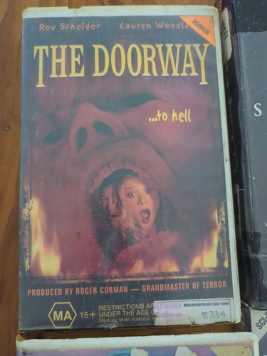 VHS Bundle X 6 Movies - The Doorway TMNT Cherry 2000 Stargate Lawnmower Man - Picture 2 of 7