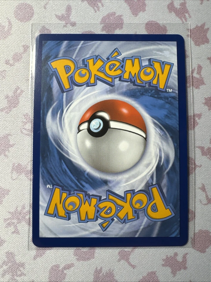 Eevee V - SWSH065 - SWSH: Sword & Shield Promo Cards - Promo - NM - Image 2 of 2