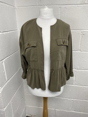 Zara Khaki Grün Rüschen Schößchen Leichte Langarm Jacke Größe Small.PN