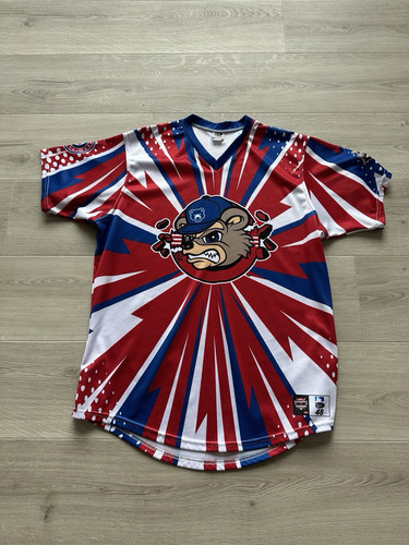 2024 South Bend Cubs Game Used Jersey Marvel Defenders of the Diamond - Size 48 - Bild 1 von 4