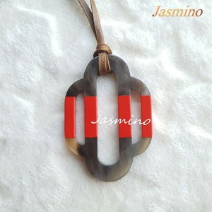 Colgante de laca de cuerno de búfalo, joyería vintage, regalo único...