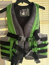 Body Glove Youth Torque2 Green And Black Life Jacket Vest Size Medium Model 1714