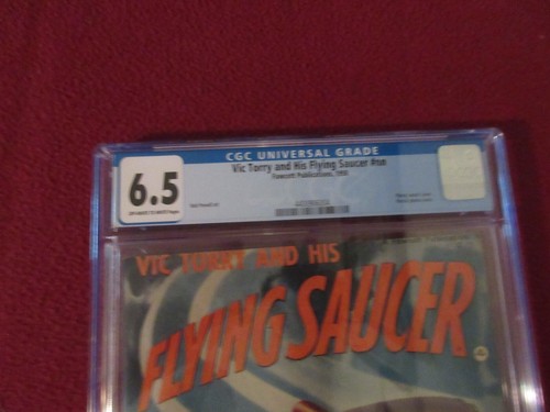 RARE 1950 1st ISSUE " FLYING SAUCERS " FAWCETT COMIC CGC 6.5 CERTIFIED - Picture 2 of 9