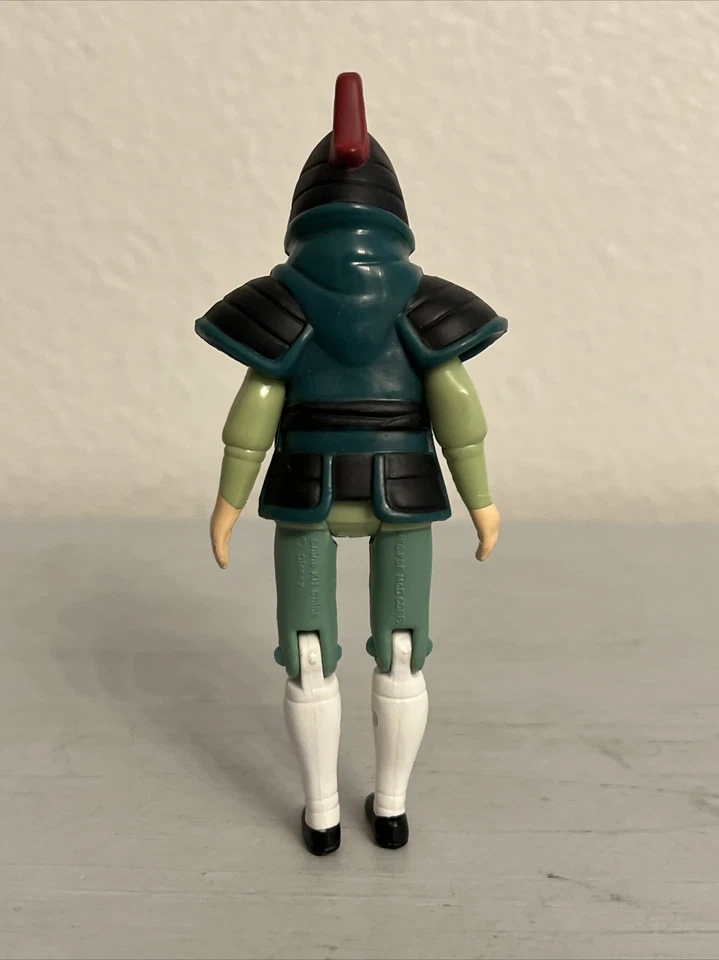 "Figura de acción Mulan Disney Mulan 4,5"" con armadura McDonalds juguete de plástico" Foto 4 de 4