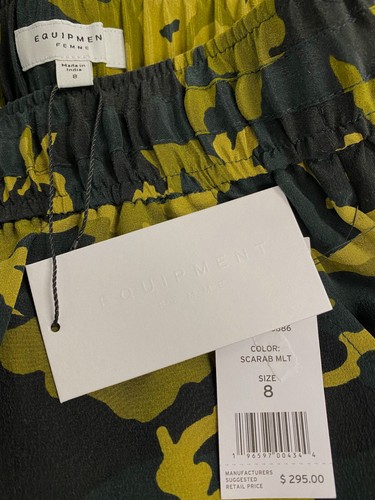 $295 Equipment Femme Women's Green Nimma Camo High-Rise Shorts Size 8 - Picture 3 of 3