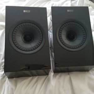 kef r8