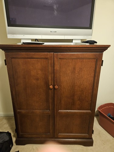 Solid Wood TV Cabinet with Double Doors and Shelving – Classic Design - Picture 4 of 4