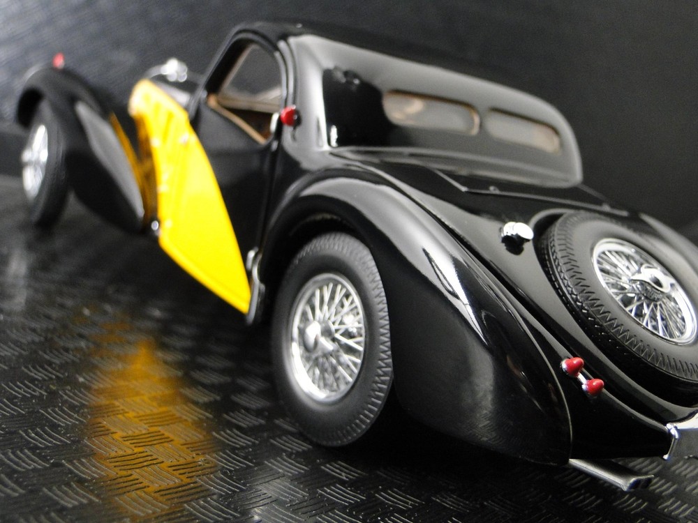 Bugatti Custom Built Concept Model 1 Hot Rod 12 Race Car 24 18