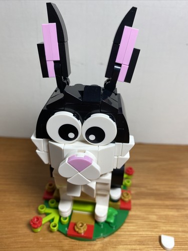 LEGO Seasonal: Anno del Coniglio (40575) e Orso Panda (30641) - Foto 13 di 13