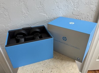 HP Windows Mixed Reality Wireless Motion Controllers Right Left TPC-Q044-C1  BOX