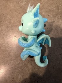 Fingerlings Glitter DragonGreen w Blue Interactive Toy Wow Wee Works