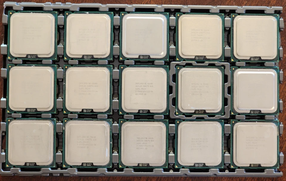 Procesador CPU Intel Core 2 Duo E8600 3,33 GHz doble núcleo 6 MB LGA 775 SLB9L 65 W Foto 2 de 2