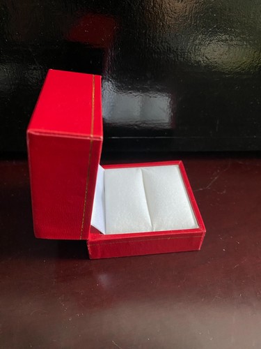 (NEW) RED FAUX LEATHER RING GIFT BOX SET OF 6 BOXES - Picture 4 of 4