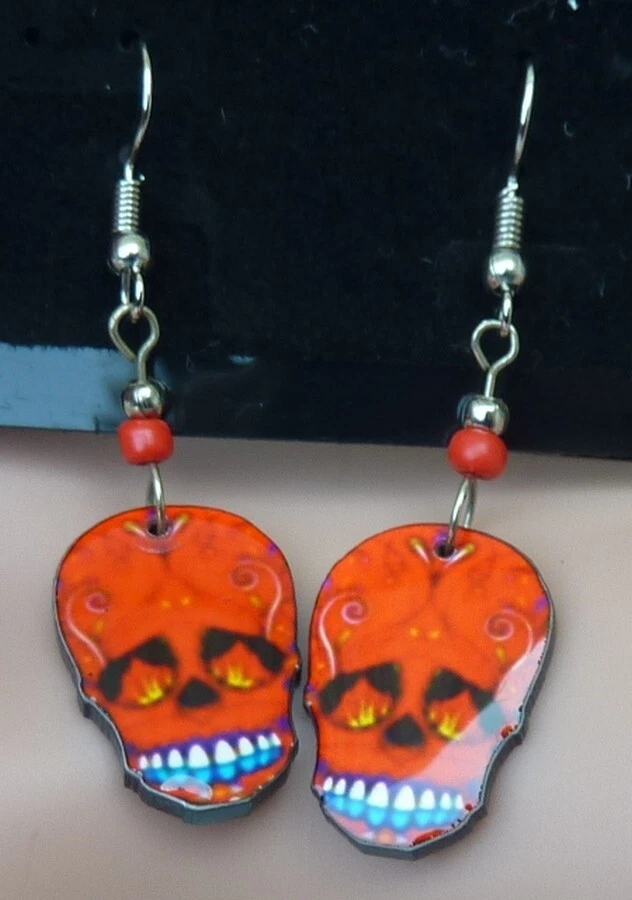 Pendientes Cabeza Esqueleto Halloween Llama Ardiente Esmalte Ojos Rojos Terror Cuelgan De Colección Foto 2 de 4