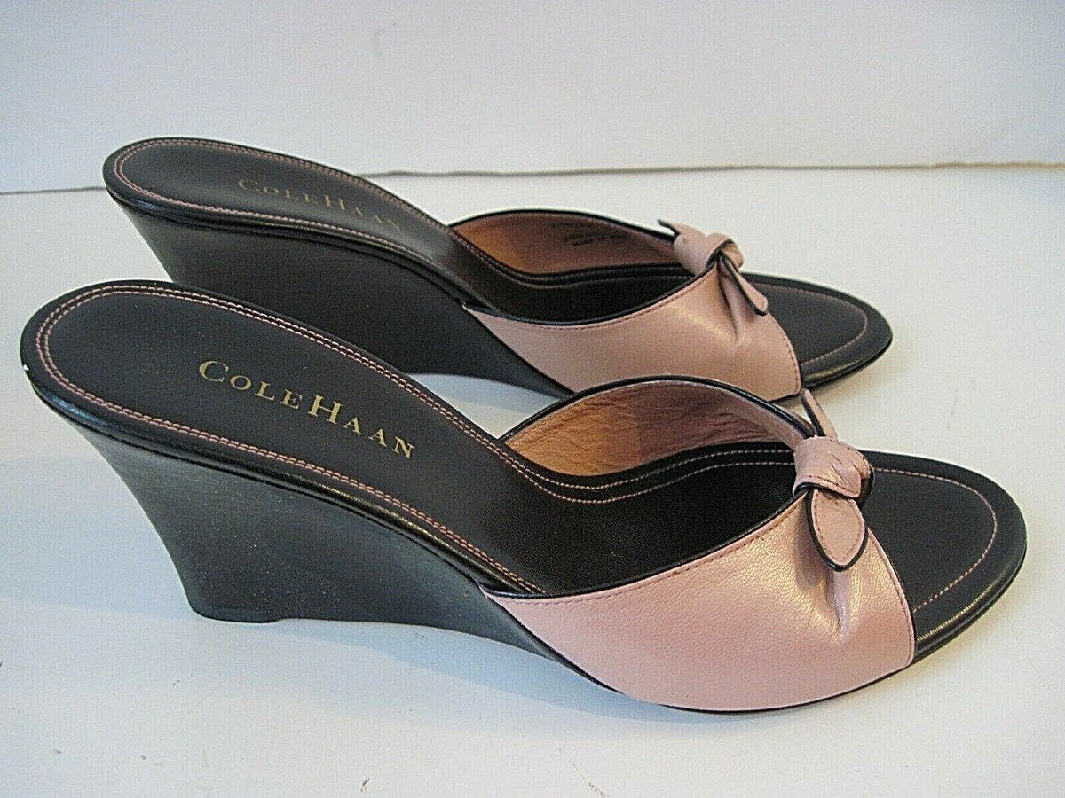 COLE HAAN Pink Leather Front Bow Wedge Pumps Size B Excellent Condition