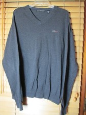 Greg Norman Men's L Gray V-Neck Pullover Knit Sweater Embroidered Shark Logo EUC