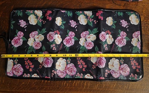 Betsy Johnson Diaper Bag Pink Floral On Black-Changing Pad-Roomy-Very Nice! - Picture 3 of 16