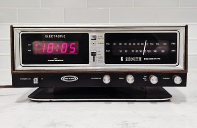 Vintage Zenith H472W Solid State Circle of Sound AM FM Alarm Clock Radio WORKS!
