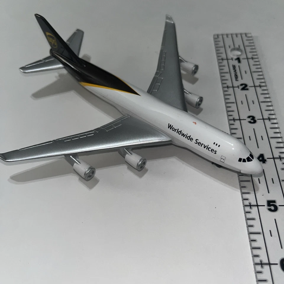 Avión de juguete Daron RT4346 UPS United Parcel Service modelo diecast de 5 pulgadas Foto 3 de 4