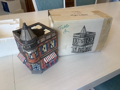 Vintage 1988 Dept 56 Original Snow Village CORNER CAFE Building 5124-1 Retired