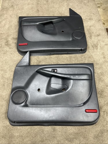 99-06 Chevrolet Silverado GMC Sierra Pair Of Door Panels OEM Manual Graphite